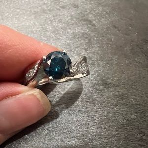 Beautiful Blue diamond ring!!
